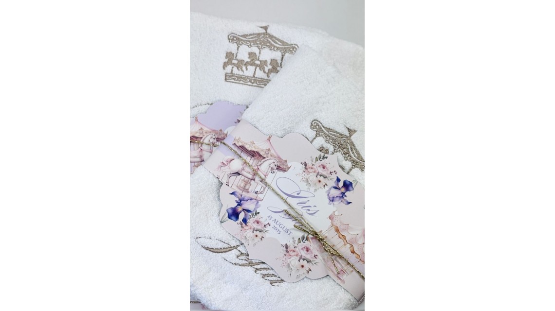 Trusou botez cu carusel și flori de iris în lila și roz prăfuit – „Caruselul Magic” 19